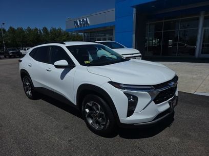 Used 2024 Chevrolet Trax LT