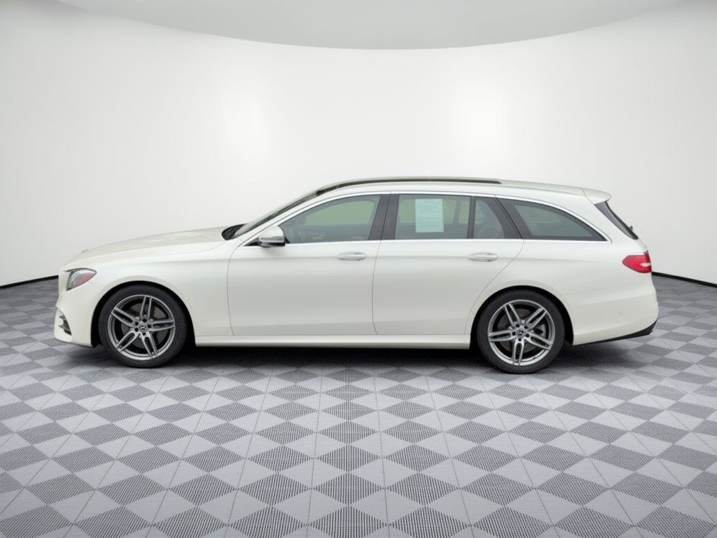 Used 2018 Mercedes-Benz E 400 4MATIC Wagon image 2