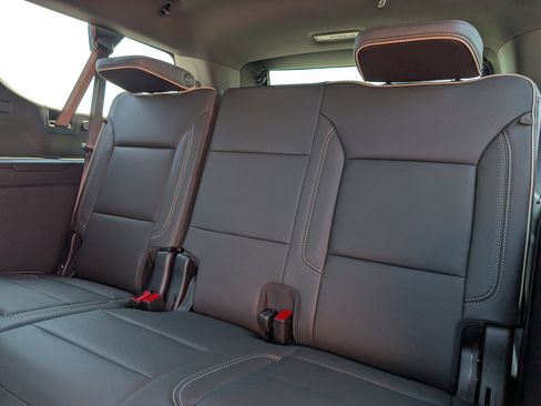 New 2026 Chevrolet Suburban Premier RWD image 14