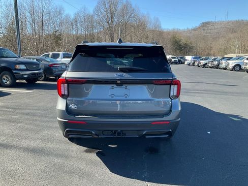 New 2026 Ford Explorer ST-Line w/ ST-Line Street Pack image 6