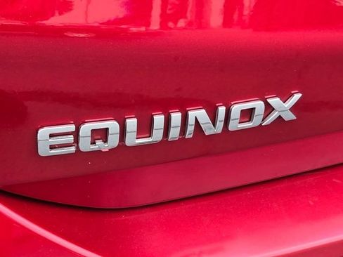 Used 2019 Chevrolet Equinox LT w/ Driver Convenience Package FWD image 16
