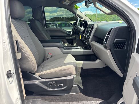 Used 2016 Ford F150 XLT w/ Equipment Group 302A Luxury AWD/4WD image 17