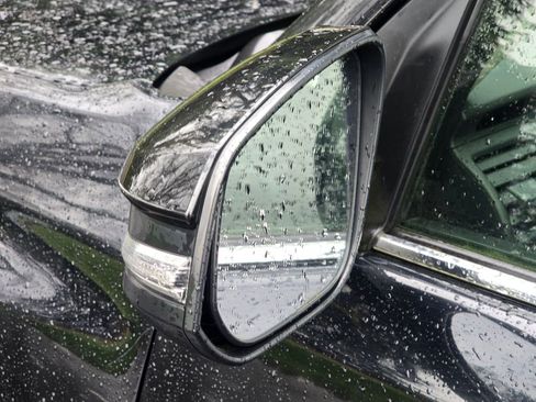 Used 2015 Toyota 4Runner Limited image 11