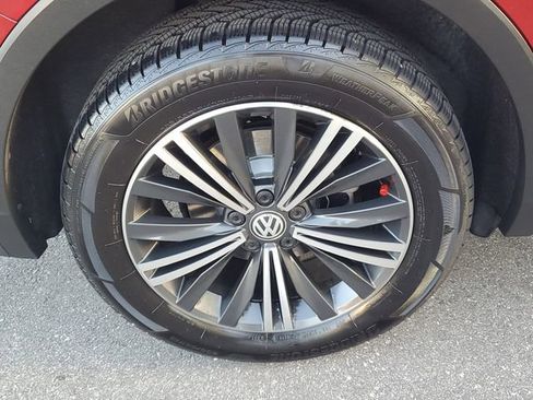 Used 2019 Volkswagen Tiguan SEL image 4