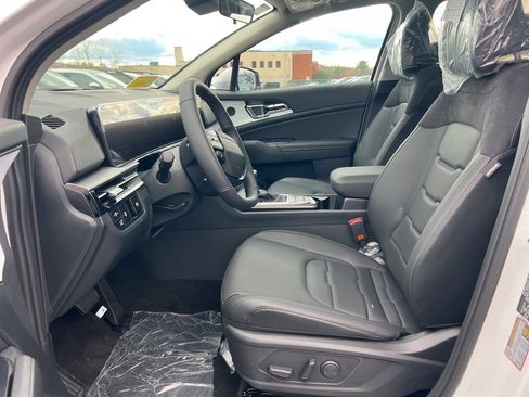 New 2026 Kia Sportage SX image 9