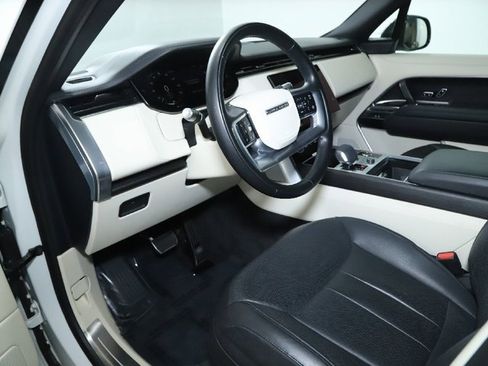 Certified 2022 Land Rover Range Rover Long Wheelbase SE image 16