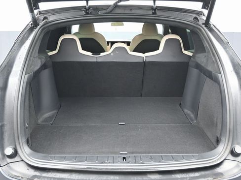 Used 2021 Tesla Model X Long Range image 14