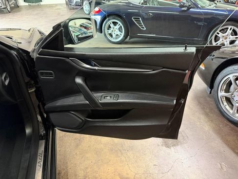 Used 2018 Maserati Ghibli image 20