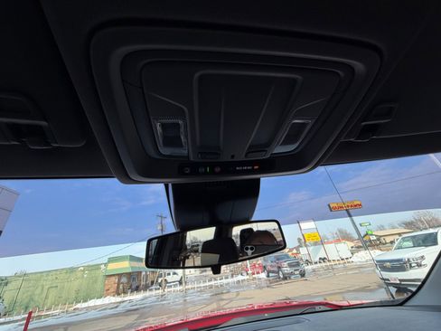 Used 2023 Chevrolet Silverado 1500 Custom image 18