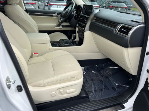 Certified 2023 Lexus GX 460 Premium w/ Premium Plus Package AWD/4WD image 13