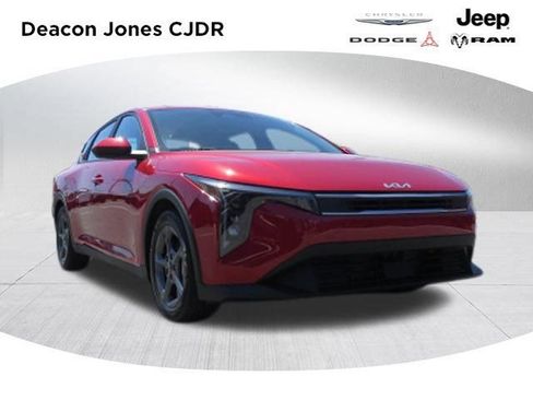 Used 2025 Kia K4 FWD image 1