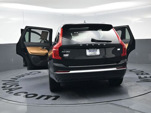 Used 2024 Volvo XC90 T8 Ultimate w/ Protection Package Premier image 26