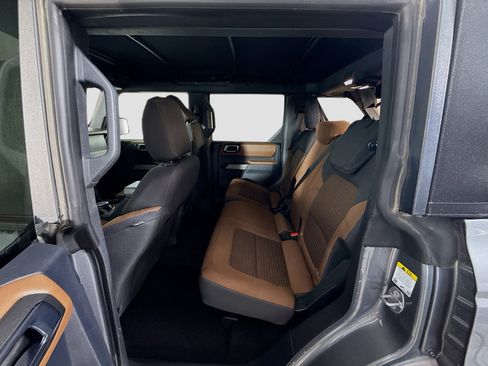 Used 2023 Ford Bronco Outer Banks AWD/4WD image 25