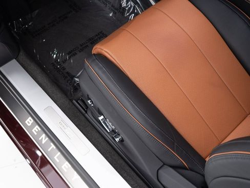 Certified 2024 Bentley Continental GT V8 image 12