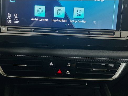 Used 2024 Volkswagen Atlas SE FWD image 24
