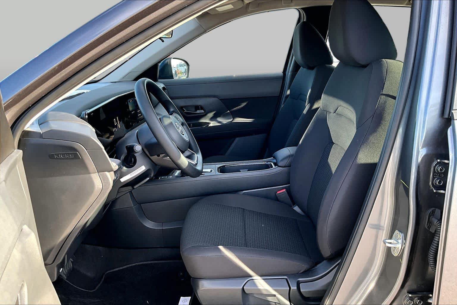 New 2027 Nissan Kicks S FWD image 9