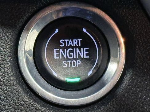 Used 2024 Buick Envista Sport Touring w/ Convenience I Package FWD image 30