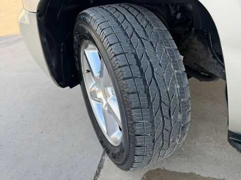 Used 2013 Chevrolet Tahoe LTZ image 31