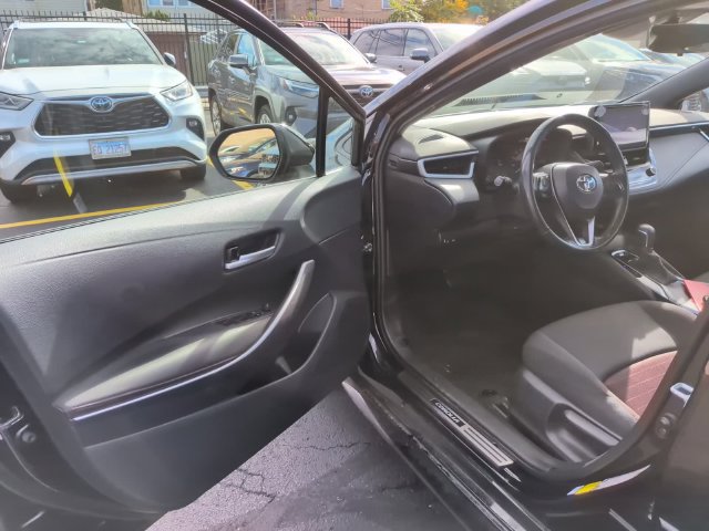 Certified 2024 Toyota Corolla SE w/ SE Premium Package FWD image 11