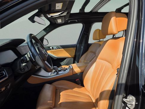 Used 2022 BMW X5 xDrive40i w/ M Sport Package image 12