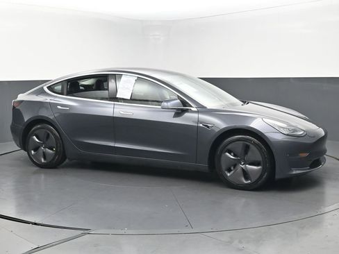 Used 2018 Tesla Model 3 Long Range image 5