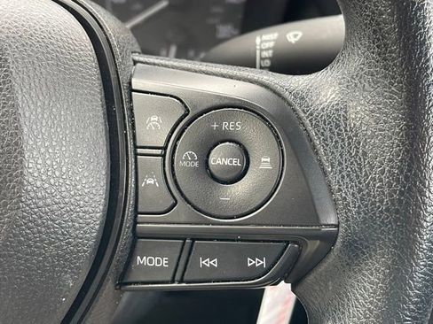 Used 2023 Toyota Corolla LE image 6