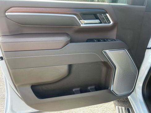 New 2026 GMC Sierra 2500 Denali w/ Denali Reserve Package image 18