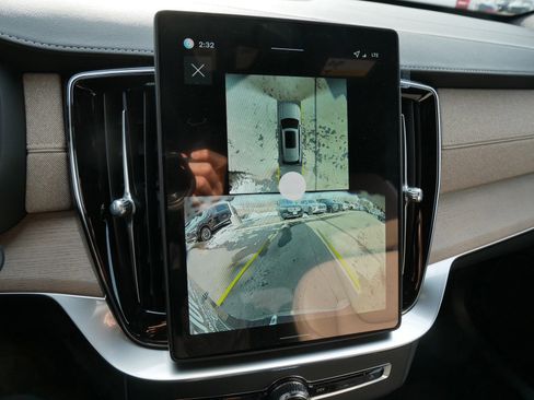 New 2026 Volvo XC90 T8 Ultra w/ Protection Package Premier image 10