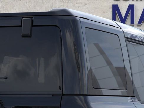 New 2025 Ford Bronco Badlands image 25