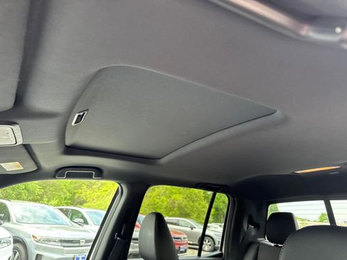 Used 2025 Honda Ridgeline Black Edition image 15