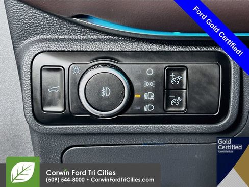 Used 2025 Ford Explorer Platinum w/ LUX Leather Package AWD/4WD image 21