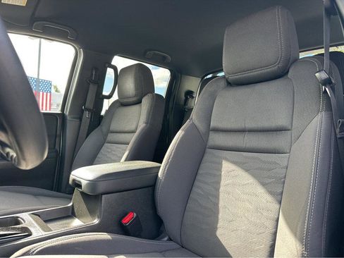 Used 2023 Nissan Frontier SV w/ Midnight Edition Package image 7