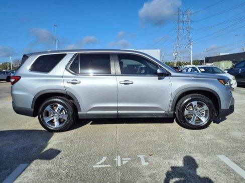 Certified 2025 Honda Pilot EX-L image 26