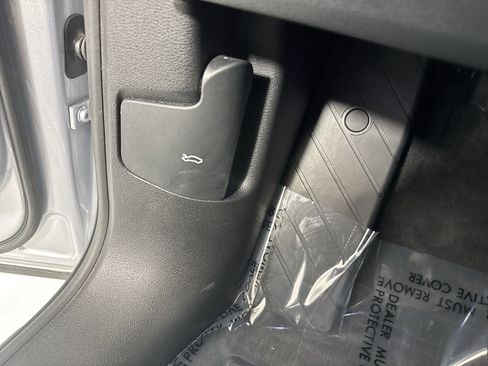 Used 2023 Audi Q5 2.0T Premium w/ Convenience Package image 17