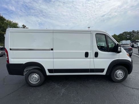 Used 2024 RAM ProMaster 1500 w/ Safety Group FWD image 9