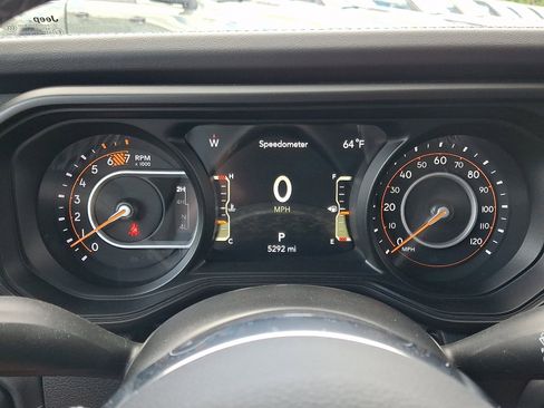 Certified 2025 Jeep Wrangler Unlimited Sahara AWD/4WD image 20