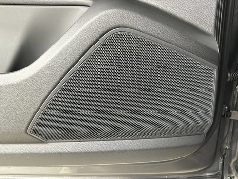 Certified 2023 Porsche Cayenne AWD/4WD image 35