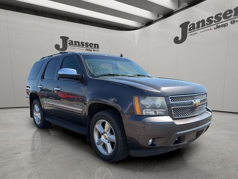 Used 2011 Chevrolet Tahoe LTZ AWD/4WD image 6