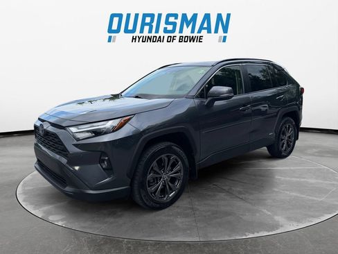 Used 2023 Toyota RAV4 XLE Premium AWD/4WD image 2