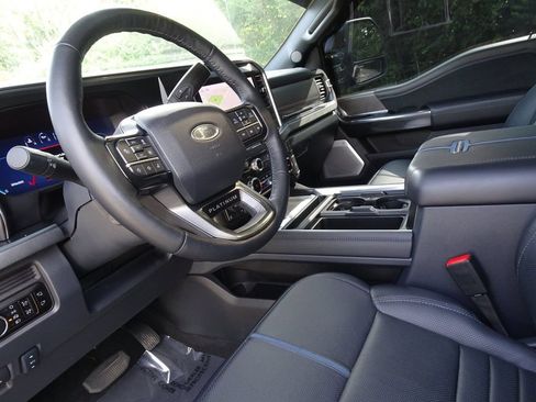 Used 2025 Ford F350 Platinum AWD/4WD image 14