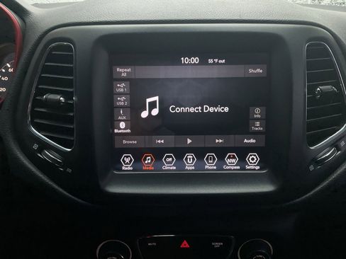 Used 2019 Jeep Compass Trailhawk AWD/4WD image 26