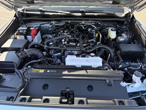 New 2026 Toyota 4Runner SR5 AWD/4WD image 9