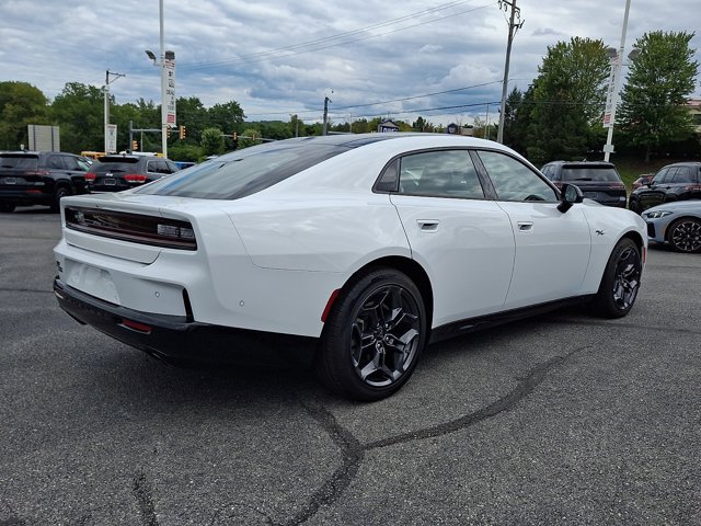 Certified 2026 Dodge Charger R/T w/ Driver Convenience Group AWD/4WD image 8