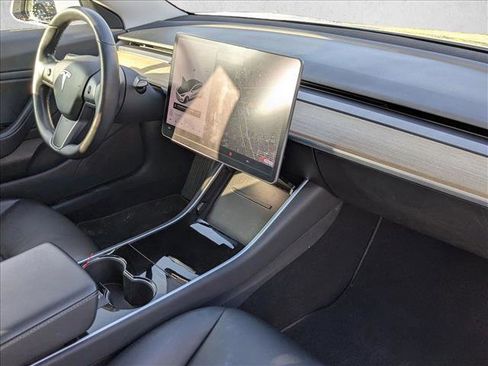 Used 2018 Tesla Model 3 Long Range image 22