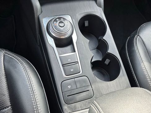 Used 2021 Ford Escape SEL FWD image 18