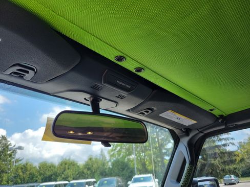 Used 2019 Jeep Wrangler Sport S image 27