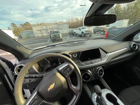 Used 2021 Chevrolet Blazer LT image 11