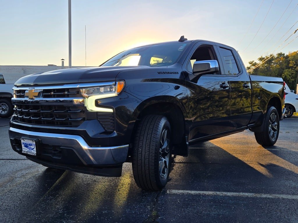 Certified 2023 Chevrolet Silverado 1500 LT w/ LPO, Dark Essentials Package AWD/4WD image 3
