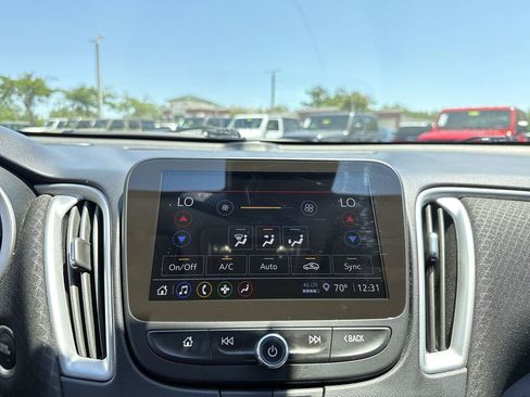 Used 2023 Chevrolet Malibu LT FWD image 24