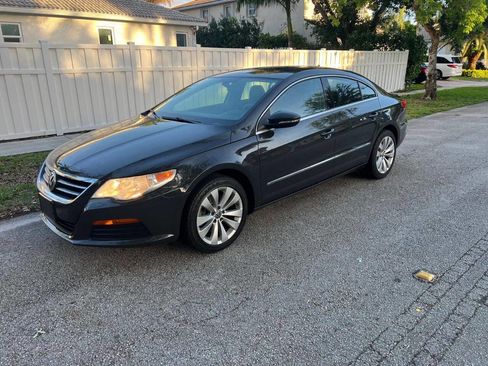 Used 2012 Volkswagen CC Sport image 3
